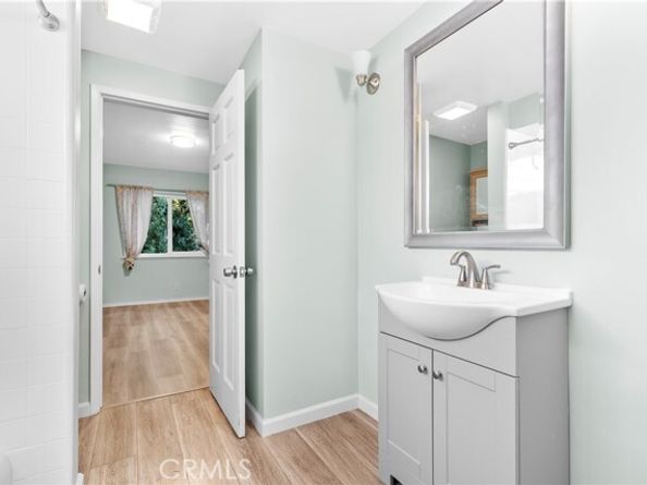 8788 Moorcroft Avenue, West Hills (los Angeles) CA 91304