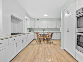 8788 Moorcroft Avenue, West Hills (los Angeles) CA 91304