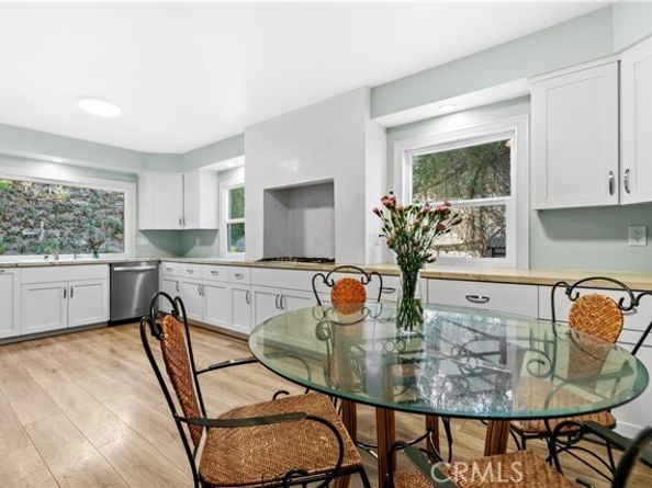 8788 Moorcroft Avenue, West Hills (los Angeles) CA 91304