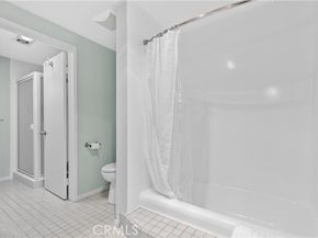 8788 Moorcroft Avenue, West Hills (los Angeles) CA 91304