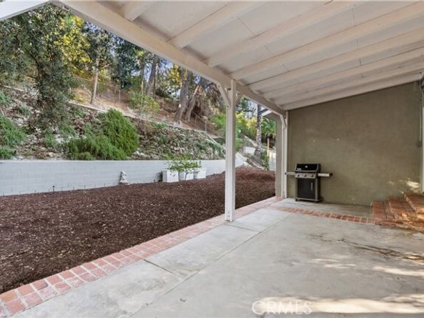8788 Moorcroft Avenue, West Hills (los Angeles) CA 91304