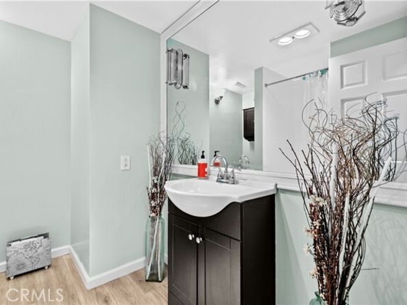 8788 Moorcroft Avenue, West Hills (los Angeles) CA 91304