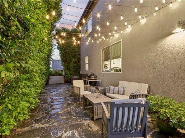 8328 N Cooper Place, Winnetka (los Angeles) CA 91306