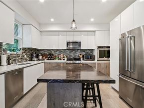 8328 N Cooper Place, Winnetka (los Angeles) CA 91306