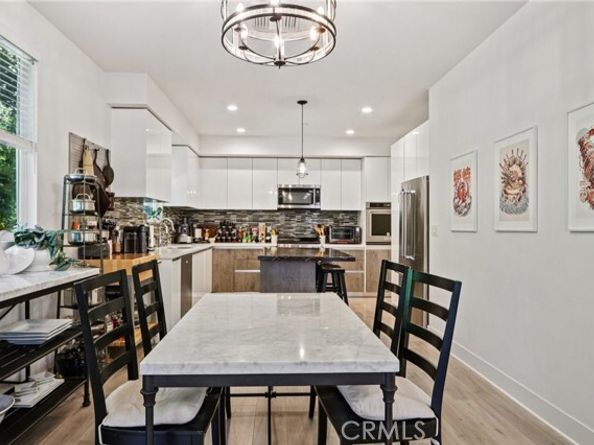 8328 N Cooper Place, Winnetka (los Angeles) CA 91306