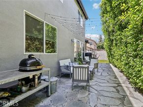 8328 N Cooper Place, Winnetka (los Angeles) CA 91306