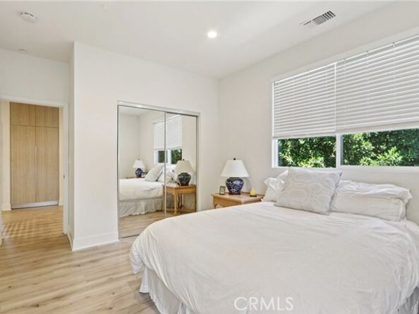 8328 N Cooper Place, Winnetka (los Angeles) CA 91306