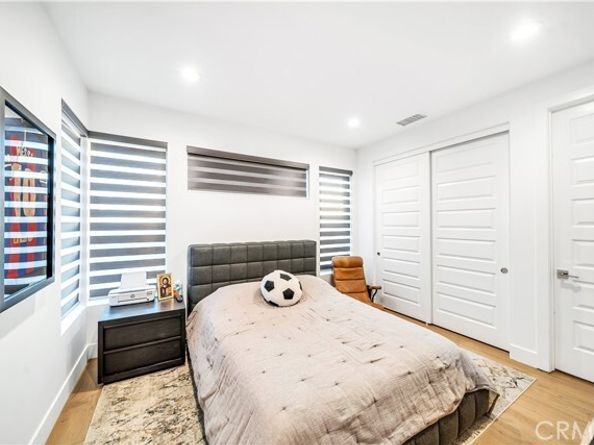 20431 W Windsor Lane, Porter Ranch (los Angeles) CA 91326