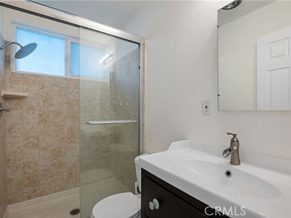 19233 Napa, Northridge (los Angeles) CA 91324