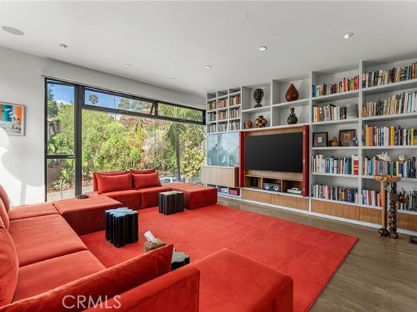 2240 N New Hampshire Avenue, Los Angeles CA 90027