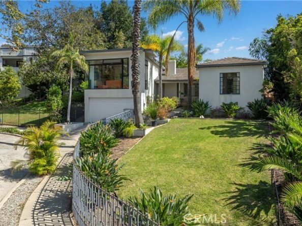 2240 N New Hampshire Avenue, Los Angeles CA 90027