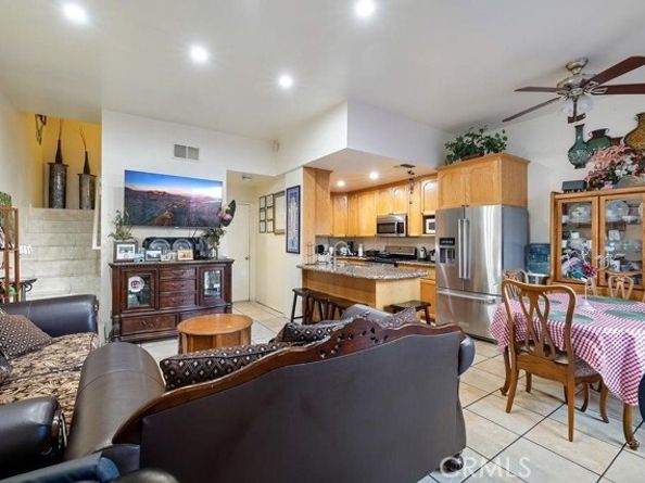 14520 Plummer St. 21, Panorama City (los Angeles) CA 91402