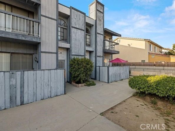 14520 Plummer St. 21, Panorama City (los Angeles) CA 91402