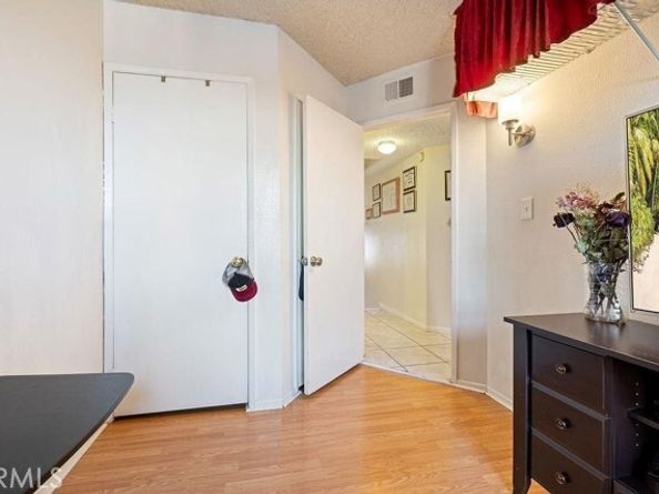 14520 Plummer St. 21, Panorama City (los Angeles) CA 91402