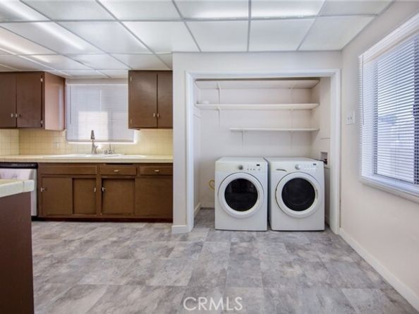 6025 Willowcrest Avenue, North Hollywood (los Angeles) CA 91606