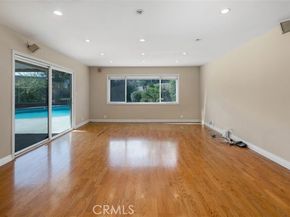 20216 Haynes Street, Winnetka (los Angeles) CA 91306