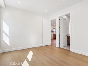 14931 Vose Street, Van Nuys (los Angeles) CA 91405