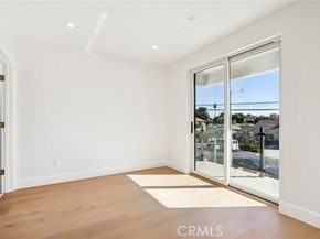 14931 Vose Street, Van Nuys (los Angeles) CA 91405