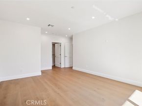 14931 Vose Street, Van Nuys (los Angeles) CA 91405