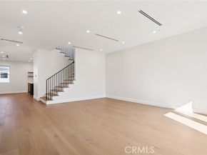 14931 Vose Street, Van Nuys (los Angeles) CA 91405