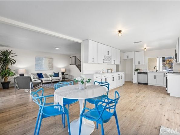 22015 Romar Street, Chatsworth (los Angeles) CA 91311