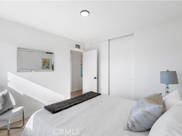 22015 Romar Street, Chatsworth (los Angeles) CA 91311