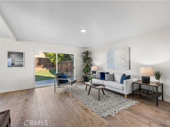 22015 Romar Street, Chatsworth (los Angeles) CA 91311