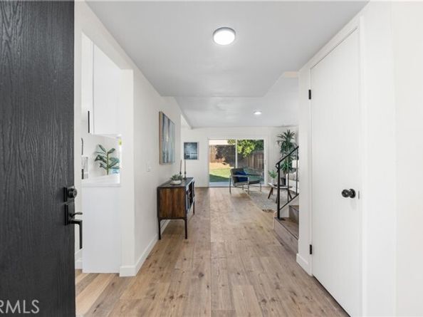 22015 Romar Street, Chatsworth (los Angeles) CA 91311