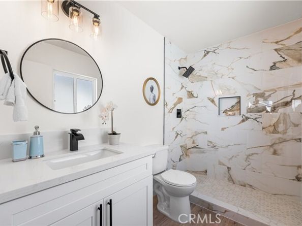 22015 Romar Street, Chatsworth (los Angeles) CA 91311