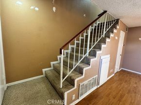 14924 Nordhoff 3, North Hills (los Angeles) CA 91343
