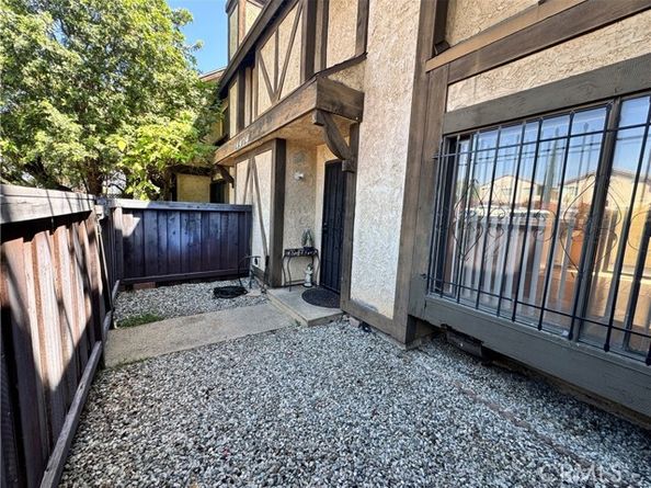 14924 Nordhoff 3, North Hills (los Angeles) CA 91343