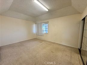 14924 Nordhoff 3, North Hills (los Angeles) CA 91343