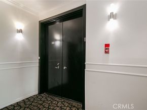 4949 Genesta Avenue 308, Encino (los Angeles) CA 91316