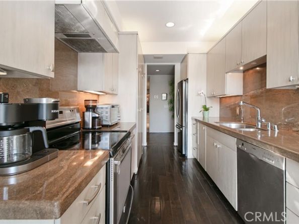 4949 Genesta Avenue 308, Encino (los Angeles) CA 91316