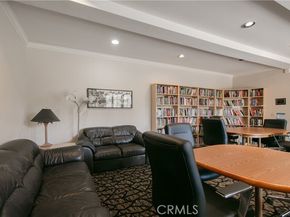 4949 Genesta Avenue 308, Encino (los Angeles) CA 91316