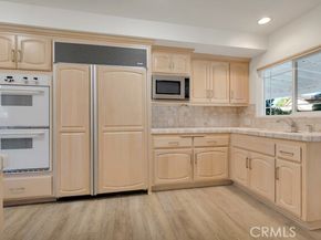 9731 Rathburn, Northridge (los Angeles) CA 91325