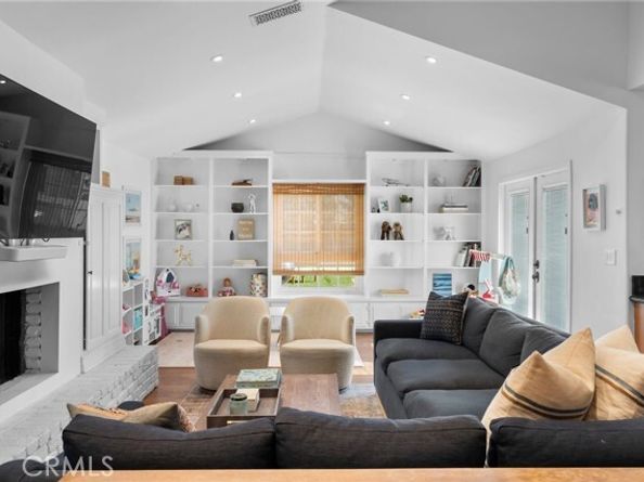 16206 Morrison Street, Encino (los Angeles) CA 91436