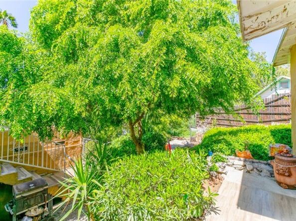 10058 Sunland Boulevard, Sunland (los Angeles) CA 91040