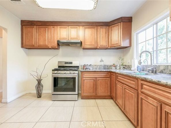 10058 Sunland Boulevard, Sunland (los Angeles) CA 91040