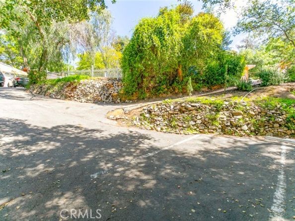 10058 Sunland Boulevard, Sunland (los Angeles) CA 91040