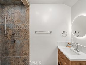 7947 Amestoy Avenue, Los Angeles CA 91406