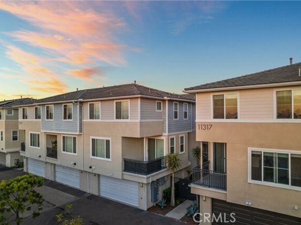 11313 Zapata 6, San Diego CA 92126