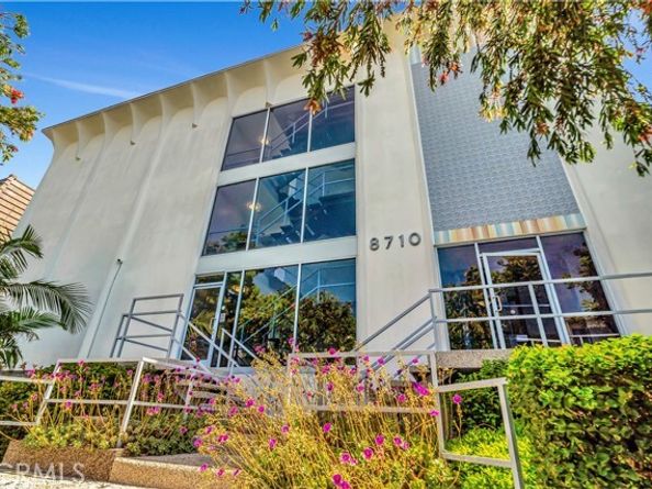 8710 Delgany Avenue 17, Playa Del Rey (los Angeles) CA 90293