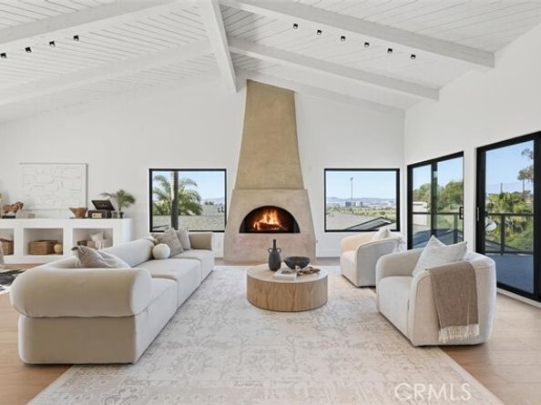 8140 calabar Avenue, Playa Del Rey (los Angeles) CA 90293