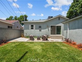 8054 Cedros, Panorama City (los Angeles) CA 91402