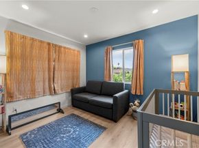 8054 Cedros, Panorama City (los Angeles) CA 91402