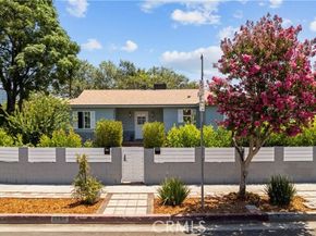 8054 Cedros, Panorama City (los Angeles) CA 91402