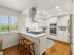 18751 Hatteras Street 13, Tarzana (los Angeles) CA 91356