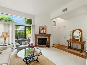 18751 Hatteras Street 13, Tarzana (los Angeles) CA 91356