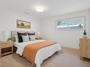 6043 Mary Ellen Avenue, Los Angeles CA 91401